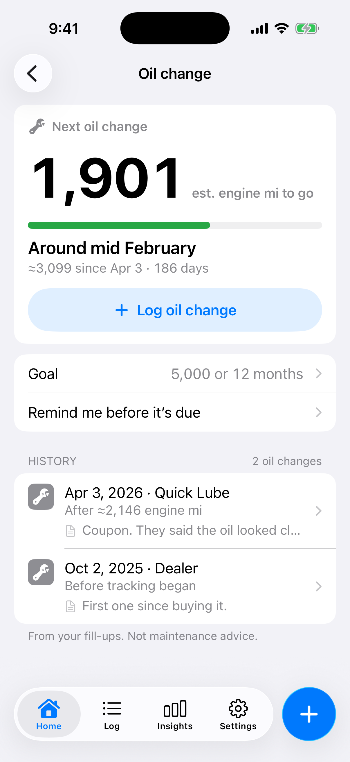 Oil-change screen with 1,901 estimated engine miles to go, a goal, and past oil changes.
